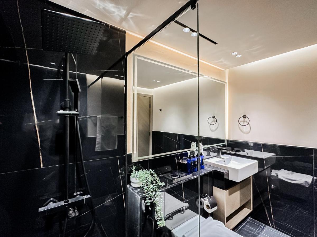Trophy - Luxury Canal View Suites. Apartment Dubai